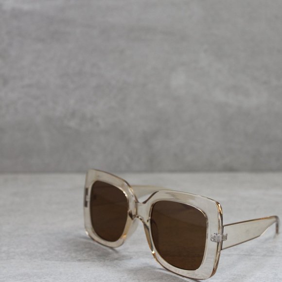 Clear/Tan Wide Frame Rectangle oversized Sunglasses - Picture 6 of 7